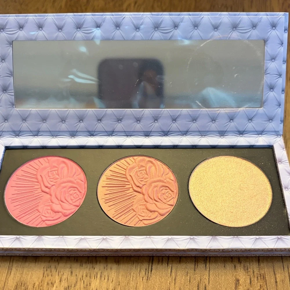 Pat McGrath Bridgerton Palette Divine Blush and Glow Trio